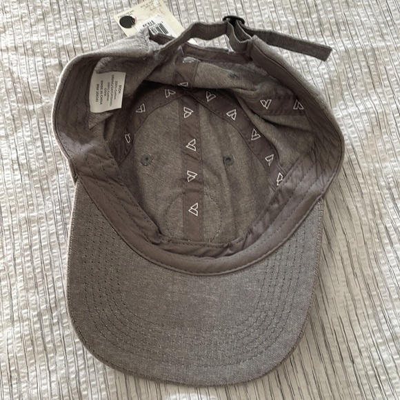 NWT Women’s Alpine Design Chambray Cap - Picture 8 of 10